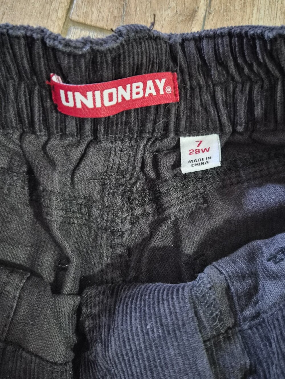 Unionbay Women Corduroy Cargo Straight Leg Black Pants Size 7/28W - Picture 5 of 10